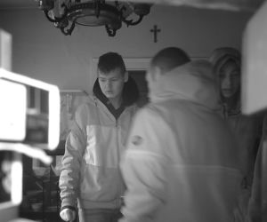 Pożar garażu w centrum Bydgoszczy. Policja szuka sprawców i prosi o pomoc