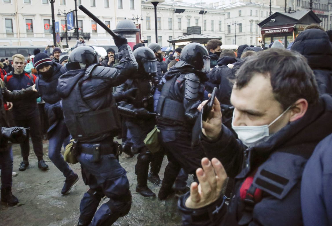 Wyszyli na ulice dla Navalnego. Protesty w Rosji.