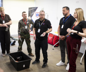 Aptekarze ćwiczą na wypadek wojny. Pierwsze takie szkolenie w Warszawie