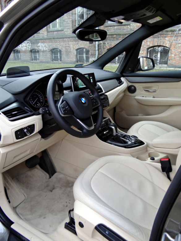 BMW serii 2 Active Tourer 218d AT