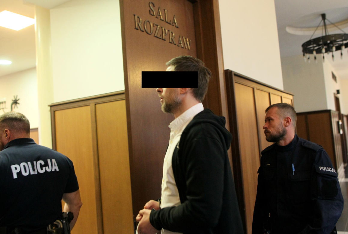 Zabił, bo chciał złoty łańcuch? Świadkowie zeznają przeciwko zawodnikowi KSW