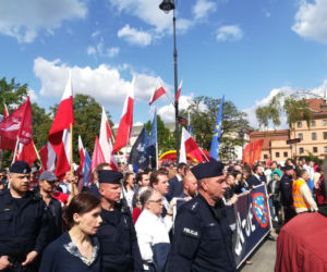 Marsz Suwerenności przeszedł ulicami Warszawy