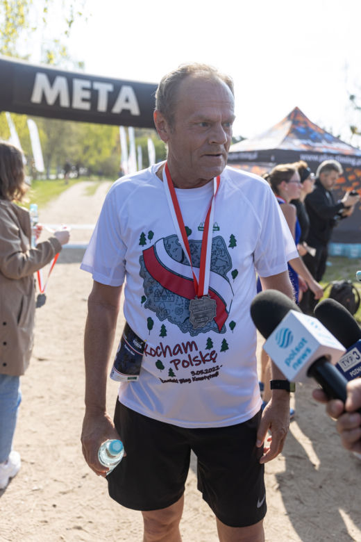 Donald Tusk biegnie na cześć Konstytucji 3 maja