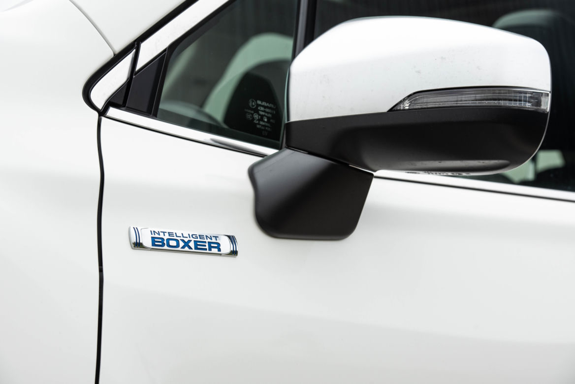Subaru Forester e-BOXER vs Honda CR-V Hybrid