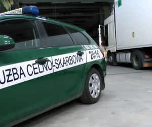 Budzisko. Kontrabanda za ponad 7,5 mln zł zamiast transportu ciastek [ZDJĘCIA]