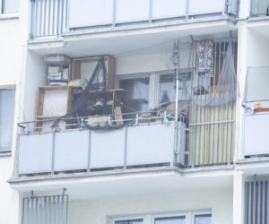 Śmieci, smród i strach na Gocławiu. Sąsiad zbieracz terroryzuje mieszkańców. On potrzebuje pomocy