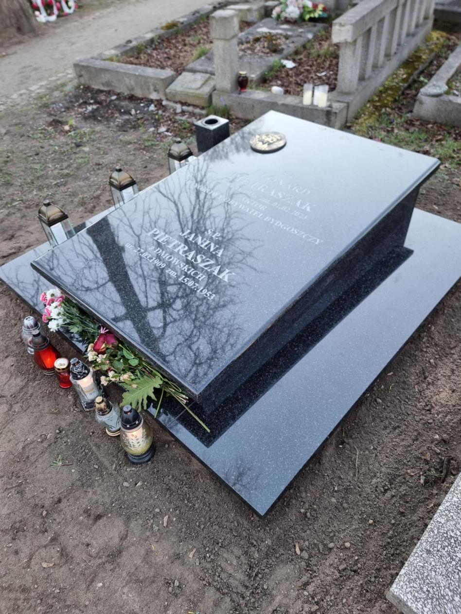 Leonard Pietraszak ma nowy pomnik godny wielkiego aktora 