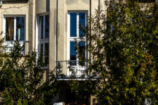 Dom przy Obrońców 25 na Saskiej Kępie