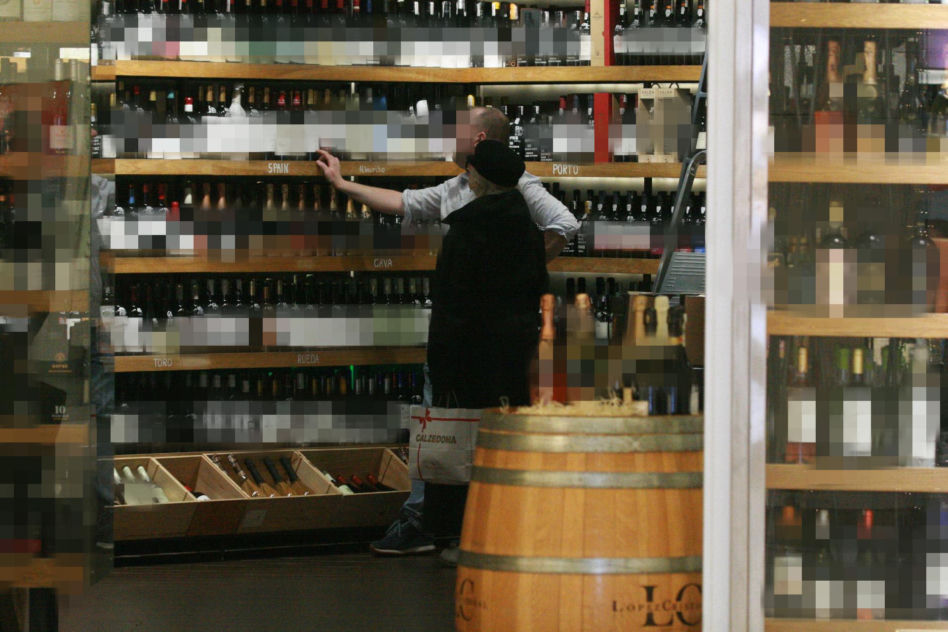 Katarzyna Figura ukrywa się w alkoholowym