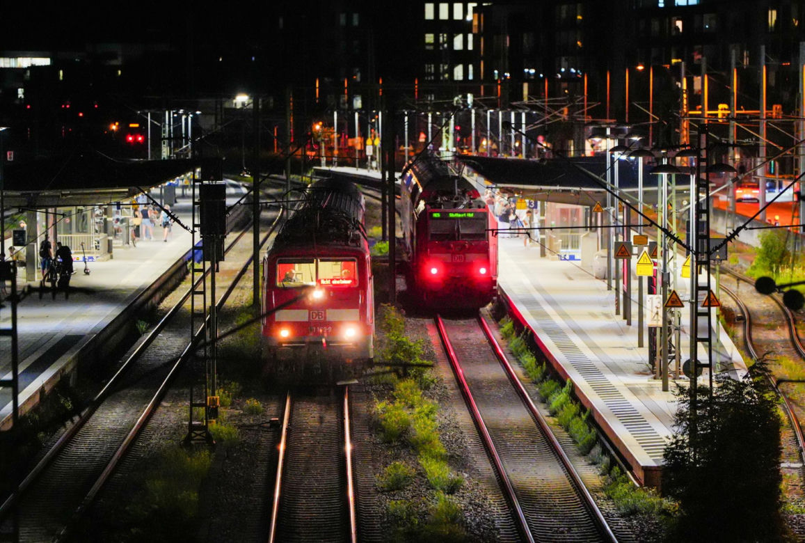 Niemcy/ Prezes Deutsche Bahn: ruch kolejowy stopniowo wraca do normy (opis) Awaria systemu łączności radiowej GSM-R wymusiła zatrzymanie wszystkich pociągów w całym kraju na czas ok. dwóch godzin
