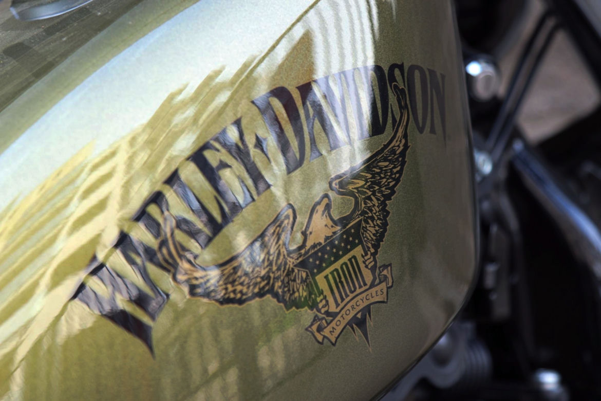 Harley-Davidson 883 Iron
