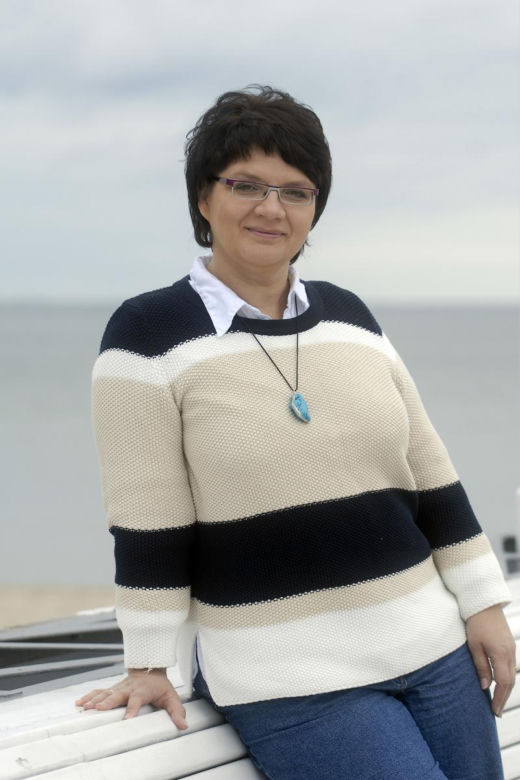 Dorota Zawadzka wychowywała całe pokolenia Polaków. SuperNiania ma 60 lat i zdumiewa wyglądem