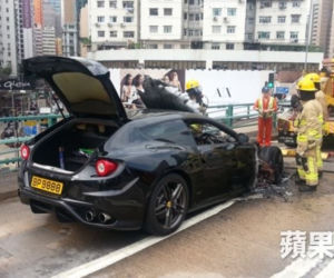 pożar Ferrari FF w Hongkongu