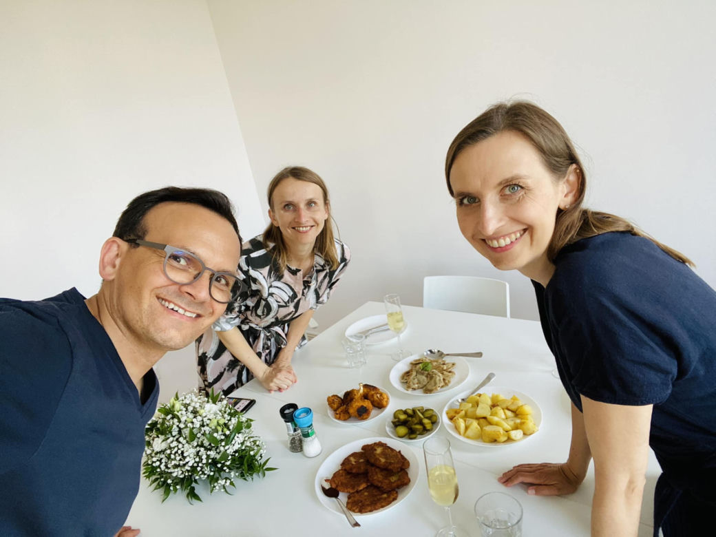 Sylwia Spurek z siostrą Anną