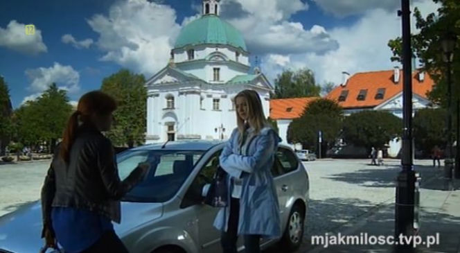 M jak miłość po wakacjach 2016. Joasia (Barbara Kurdej-Szatan), Agnieszka (Magdalena Walach)