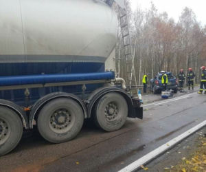 Cysterna zderzyła się z osobówką