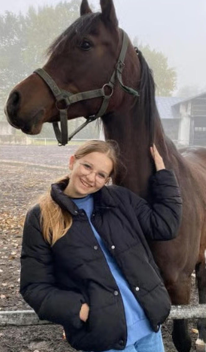 Koń zrujnował życie 16-letniej Klaudii. Mama: "Cudem udało się ją uratować"