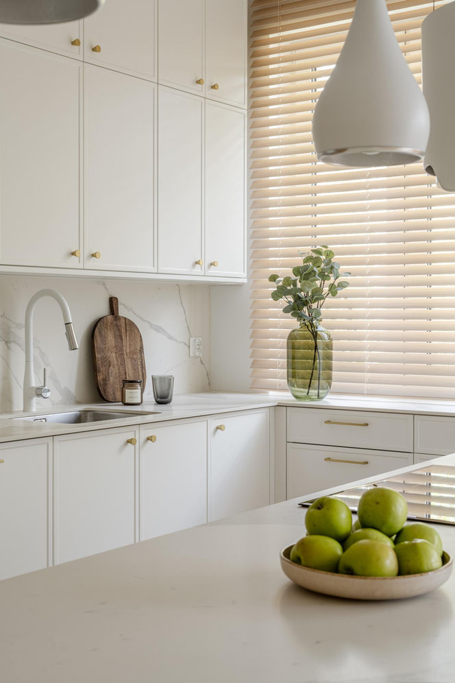 Mieszkanie w jasnych kolorach od KODO