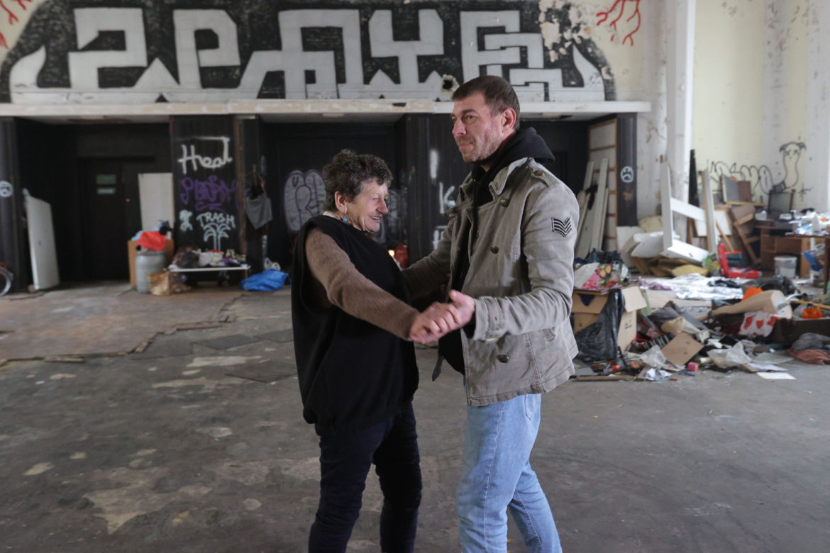 Pani Jadzia już sobie nie radzi. Cudem uniknęła śmierci w pożarze