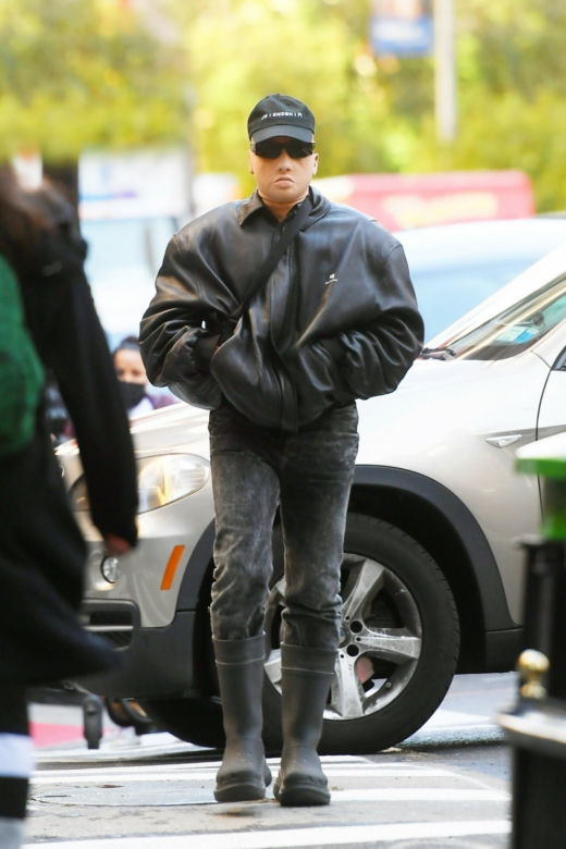 Zamaskowany Kanye West