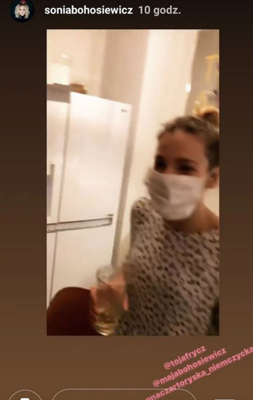 Urodzinowi goście Olgi Frycz w maskach, Co się stało?