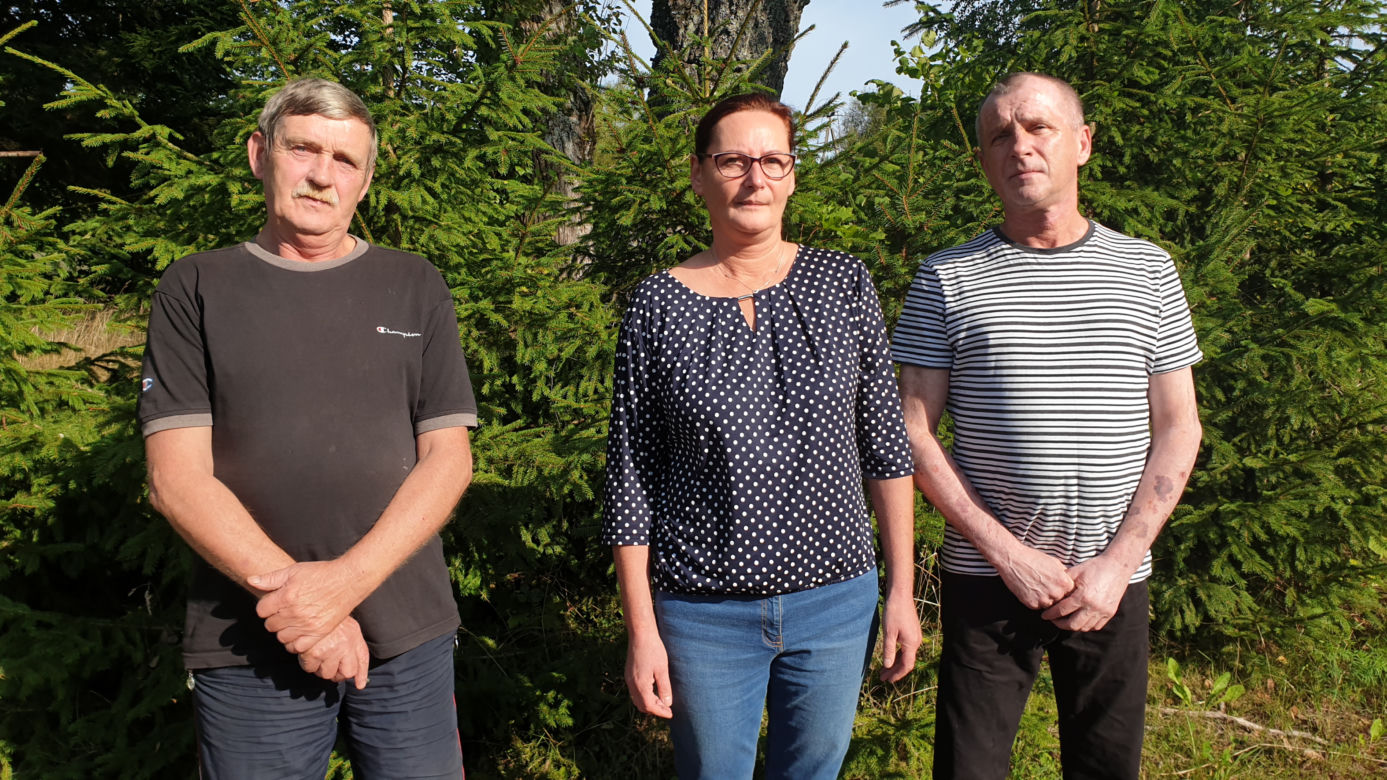 Jeleń bestia zaatakował grzybiarzy