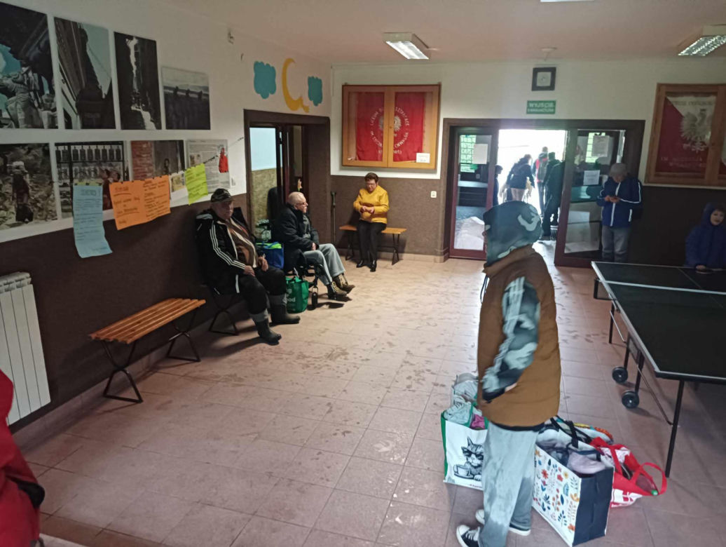 Pękła tama w Stroniu Śląskim. "Dzieci płaczą, boimy się wszyscy" 
