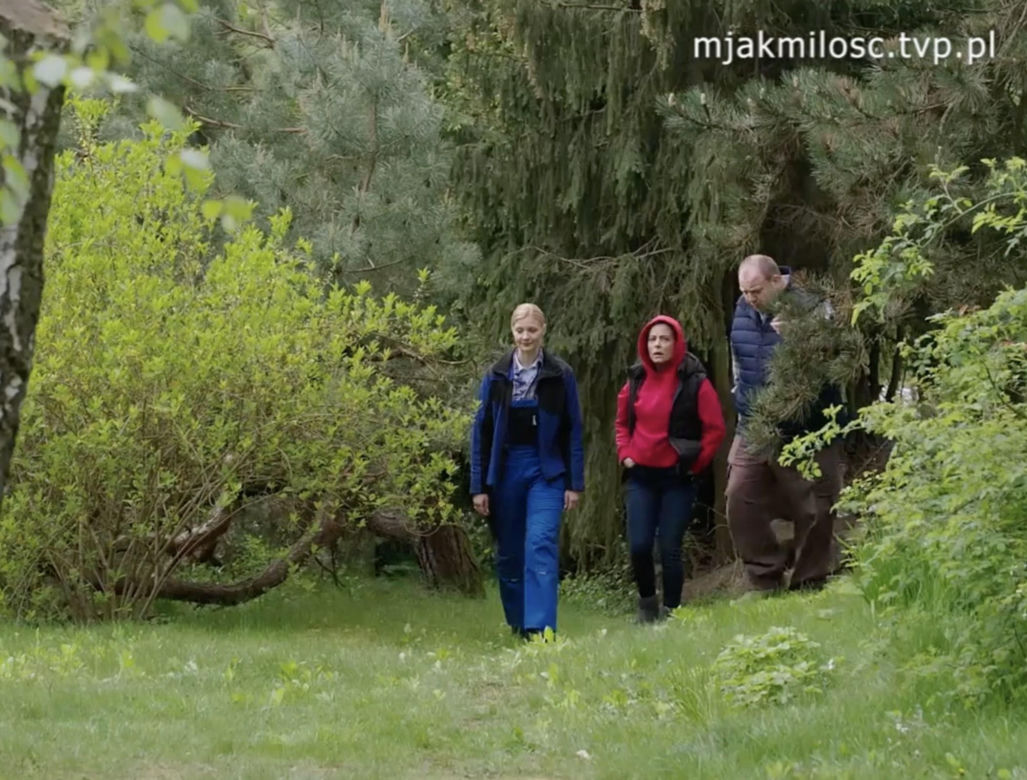 M jak miłość po wakacjach. Jagoda (Katarzyna Kołeczek), Tadeusz (Bartłomiej Nowosielski), Magda (Anna Mucha)