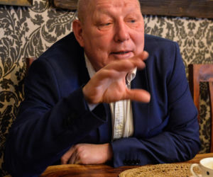 Jasnowidz Jackowski widzi wojnę! Przepowiada GROZĘ. Rząd w Polsce zacznie się łamać i pękać. Nadchodzą koszmarne czasy?!