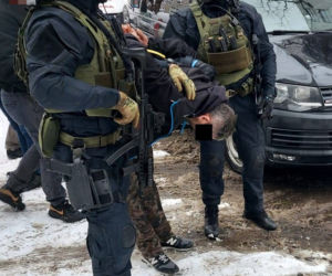 Łódź. Zamaskowany napastnik wszedł do kantoru na Górnej i zaczął strzelać