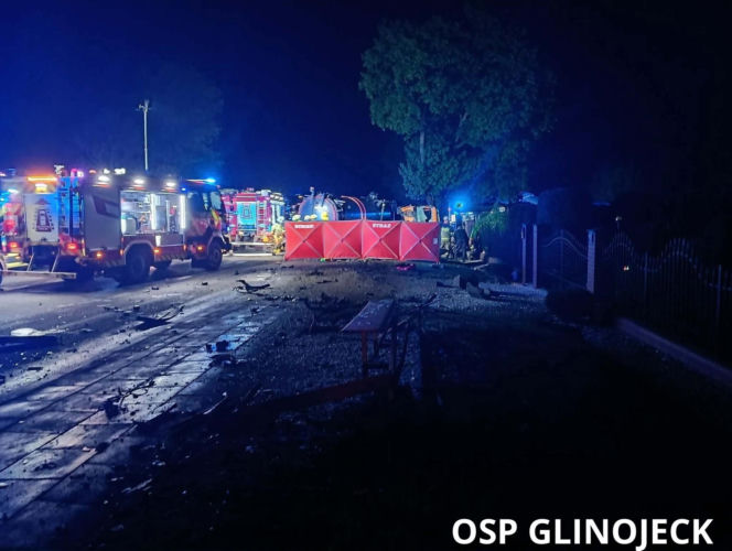 Dwie ofiary zderzenia auta z cysterną