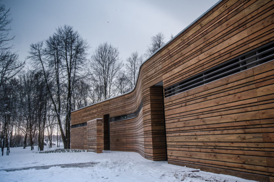 Centrum sportowe, Dżus Architekci
