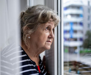 Białko młodości. Naukowcy odkryli klucz do odmładzania starzejących się komórek mózgowych