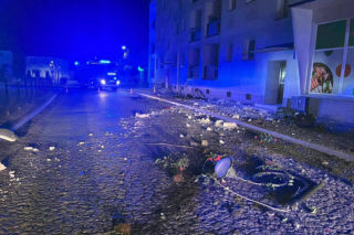 Pijany 19-latek wjechał w blok mieszkalny
