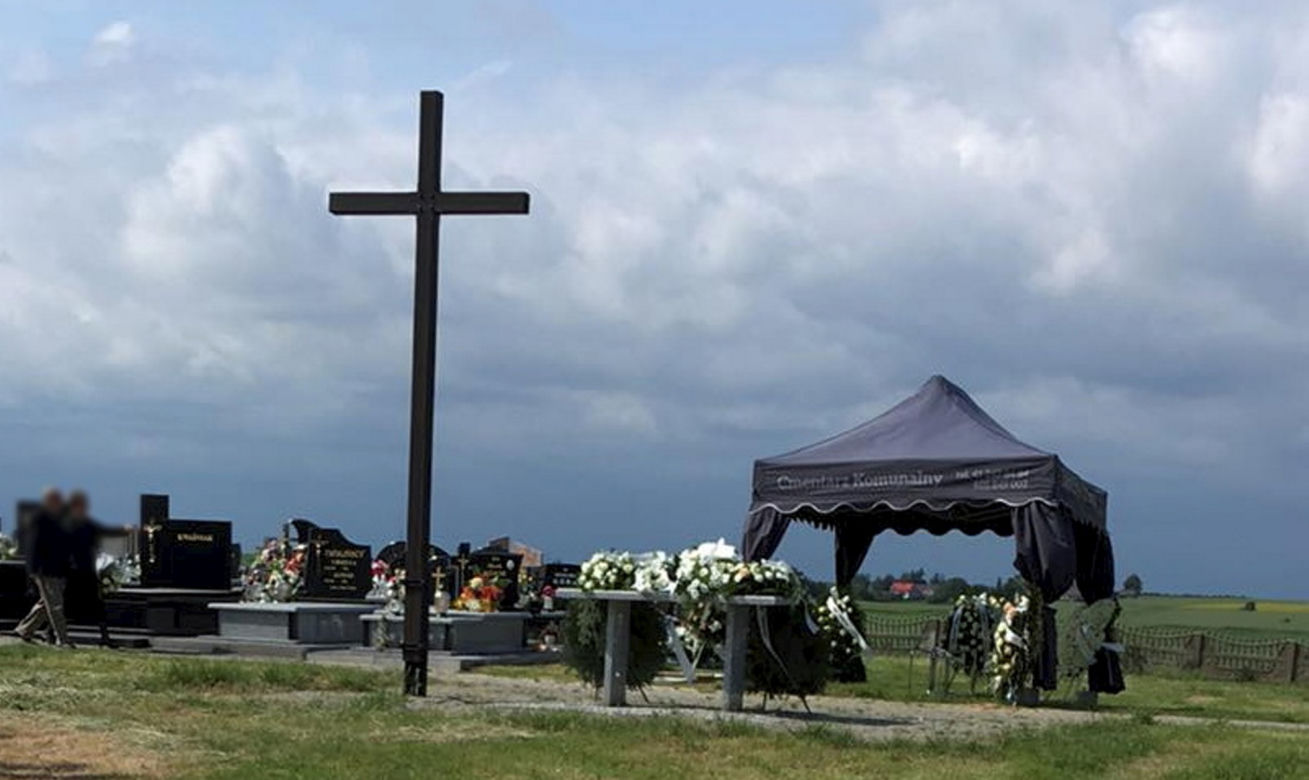 Pogrzeb 18-letniej Kasi. Nastolatka zginęła tragicznie wracając z wesela