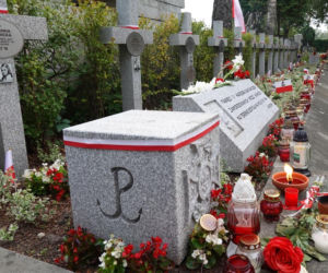 Niemcy mordowali je, bo pomagały rannym