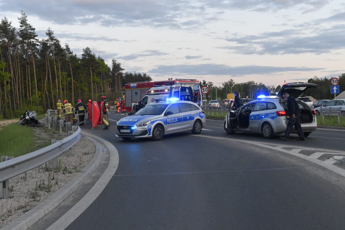 Zielonka. Wypadek motocyklisty