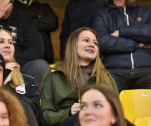 PRES Grupa Dewloperska Toruń - Abramczyk Polonia Bydgoszcz, zdjęcia kibiców i zawodników z pożegnania Adriana Miedzińskiego