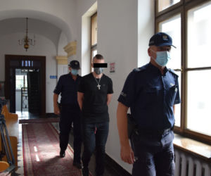 16-latek porżnął małżeństwo w Kosinie. Ruszył proces. Grozi mu 25 lat