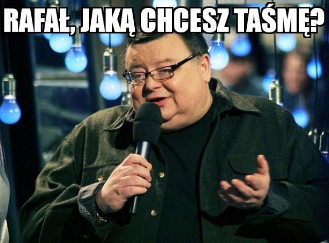 Rafał Trzaskowski, taśma i drzwi