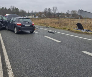 Dramatyczny wypadek na Mazowszu. 18-letni kierowca BMW w szpitalu