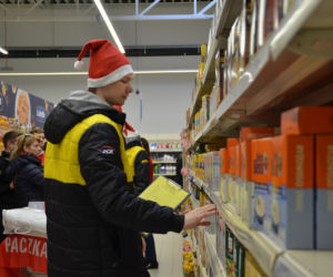 Siatkarscy mistrzowie świata ruszyli na niecodzienne zakupy! Zobacz CO WRZUCILI do koszyka 