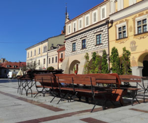 Znikają parasolki z tarnowskiego rynku
