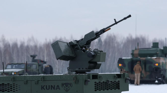 „Potwór z Tarnowa” i roje dronów. Rząd przygląda się przyszłości polskiej armii w Zielonce