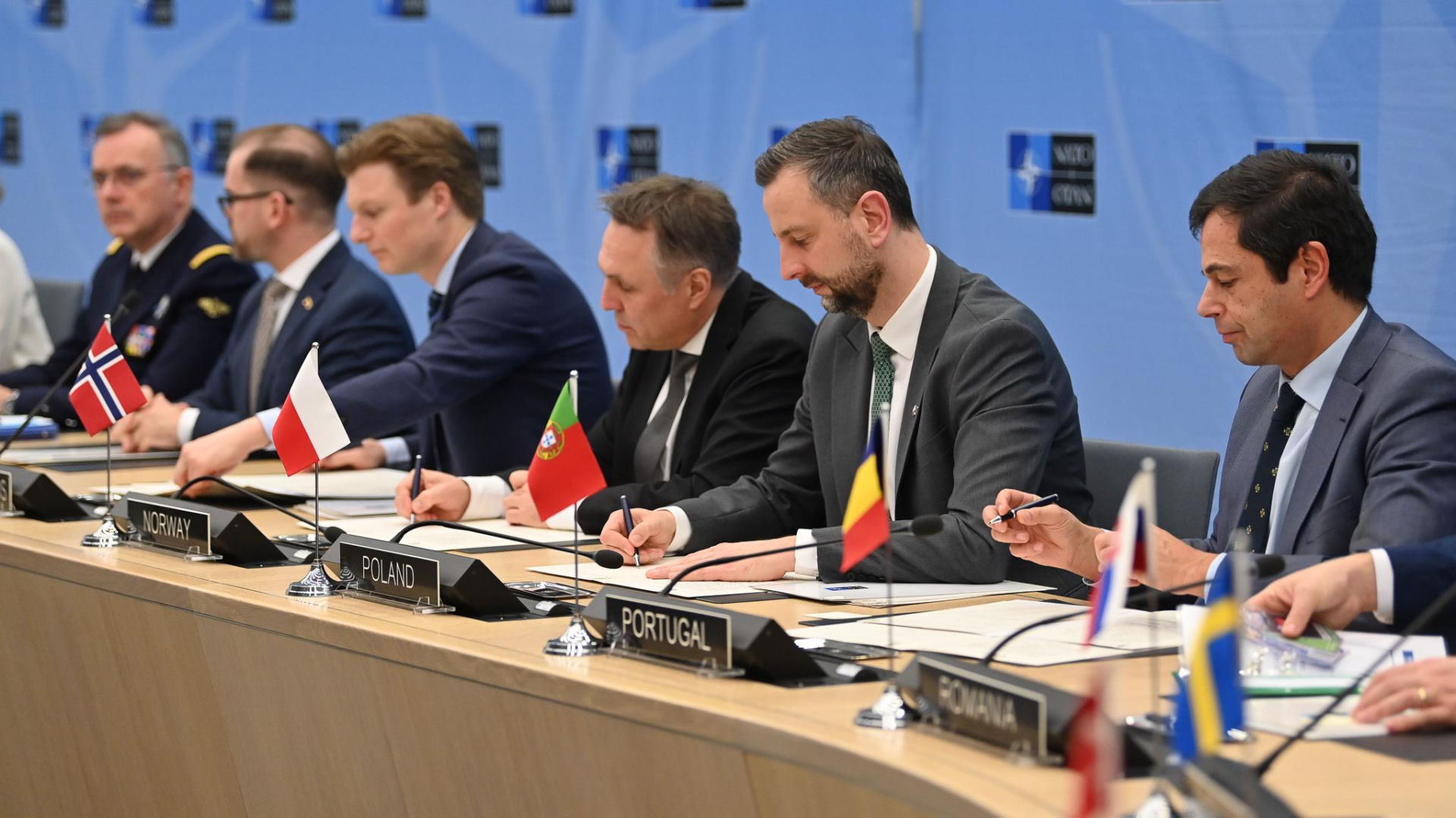 Jedność NATO umocniona. Kosiniak-Kamysz o kluczowych spotkaniach i nowych inicjatywach
