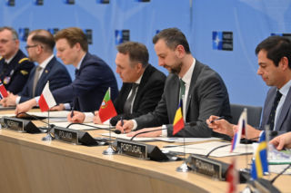 Jedność NATO umocniona. Kosiniak-Kamysz o kluczowych spotkaniach i nowych inicjatywach