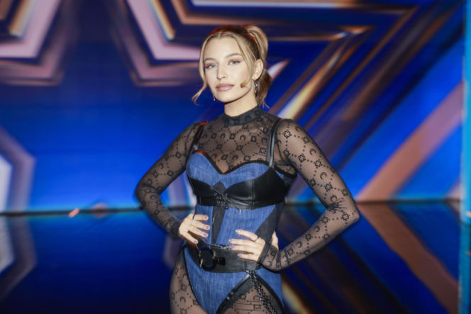 Tak Julia Wieniawa wyglądała na studniówce. Uwagę zwraca stylizacja gwiazdy