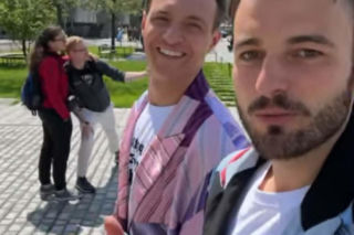 Gwiazdy na Paradzie Równości: Błażej Stencel i Kamil Krupicz