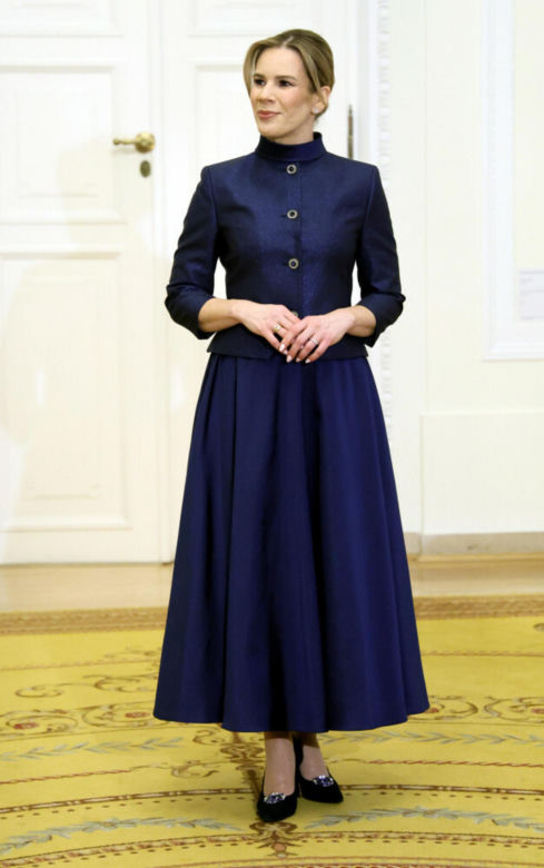 Marta Nawrocka wyprzedza trendy
