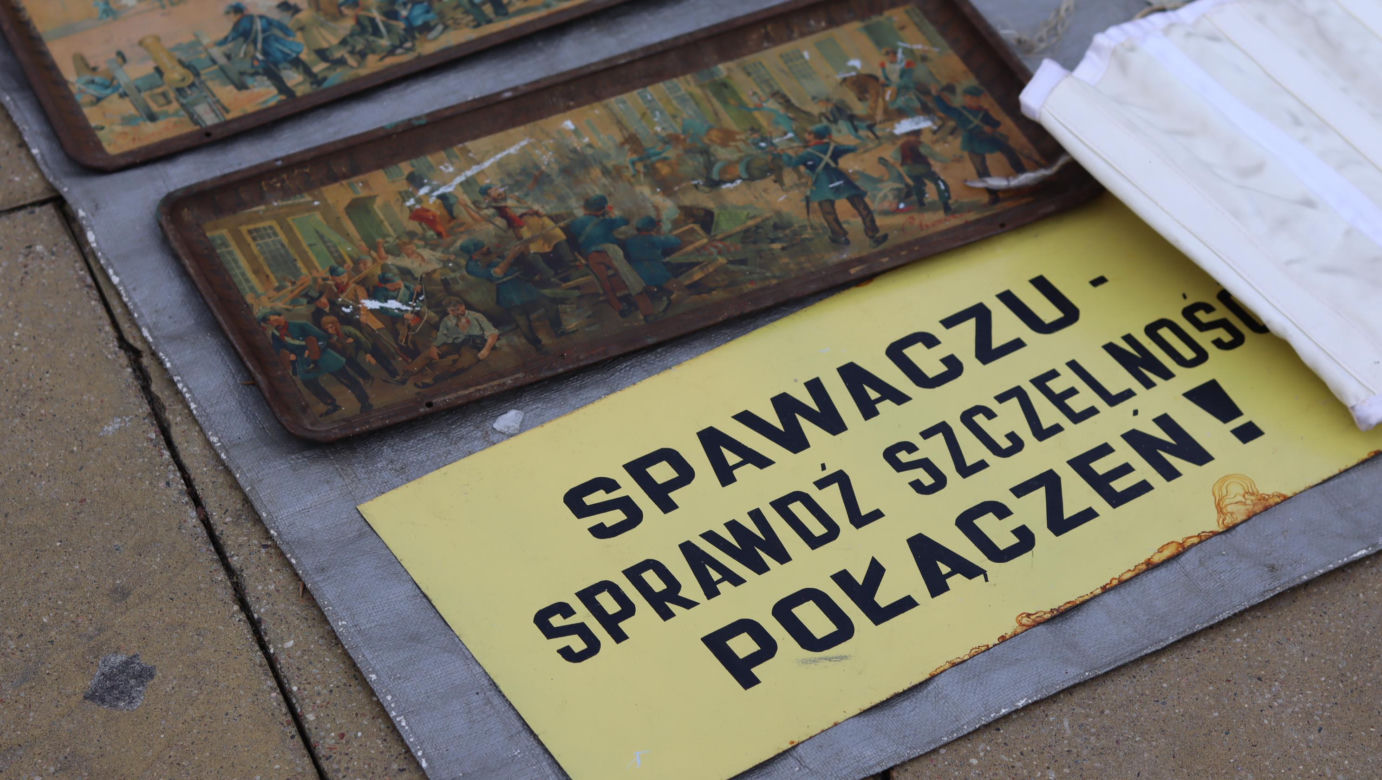 Bombki, samochody i św. Mikołaje. Takie cuda można było kupić na Lubelskiej Giełdzie Staroci